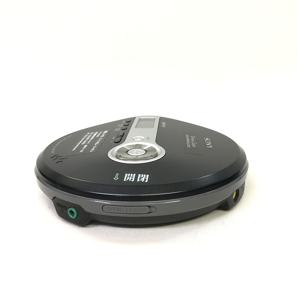 コンパクトCDプレーヤー側面